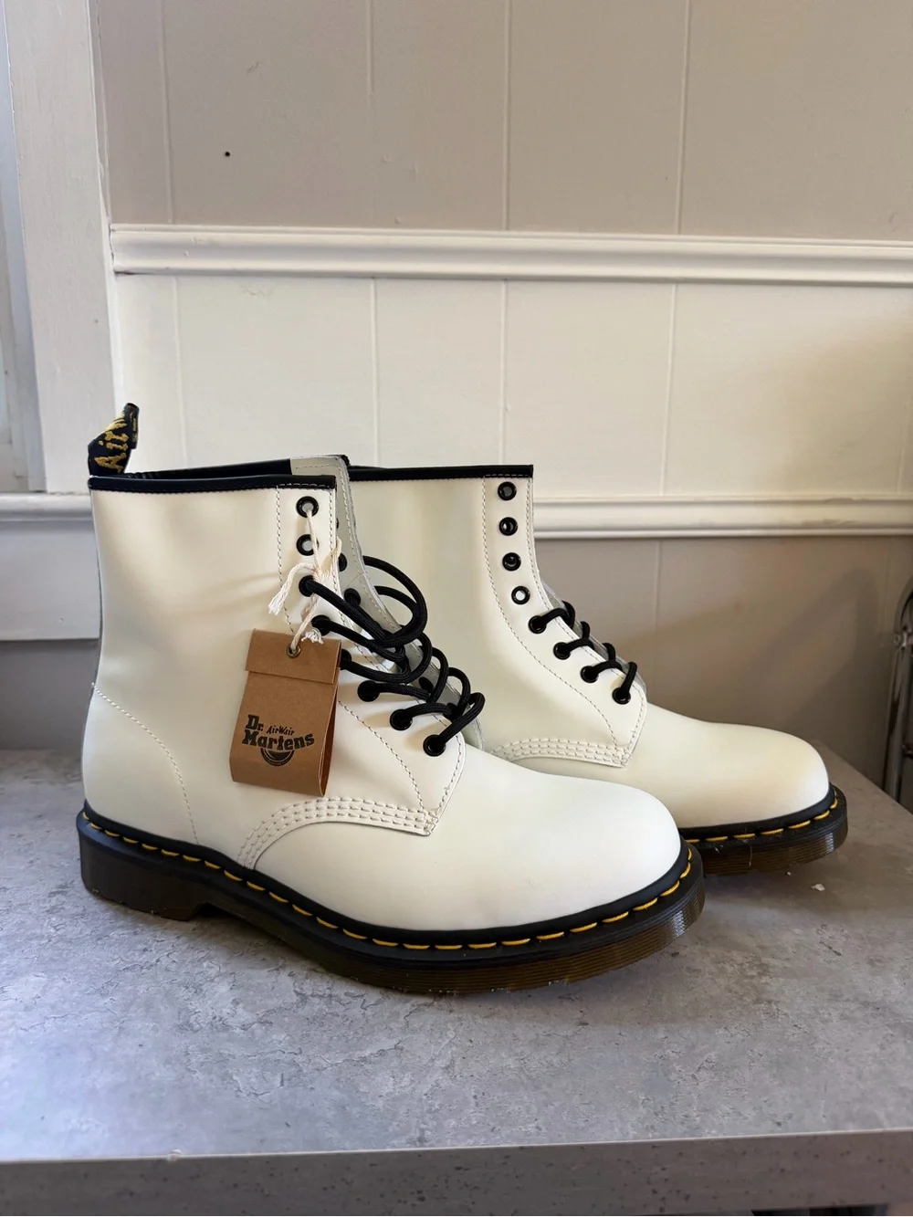 Dr. Martens 1460 White Leather Lace-Up Boots with Black Trim NWT Men’s size 10
